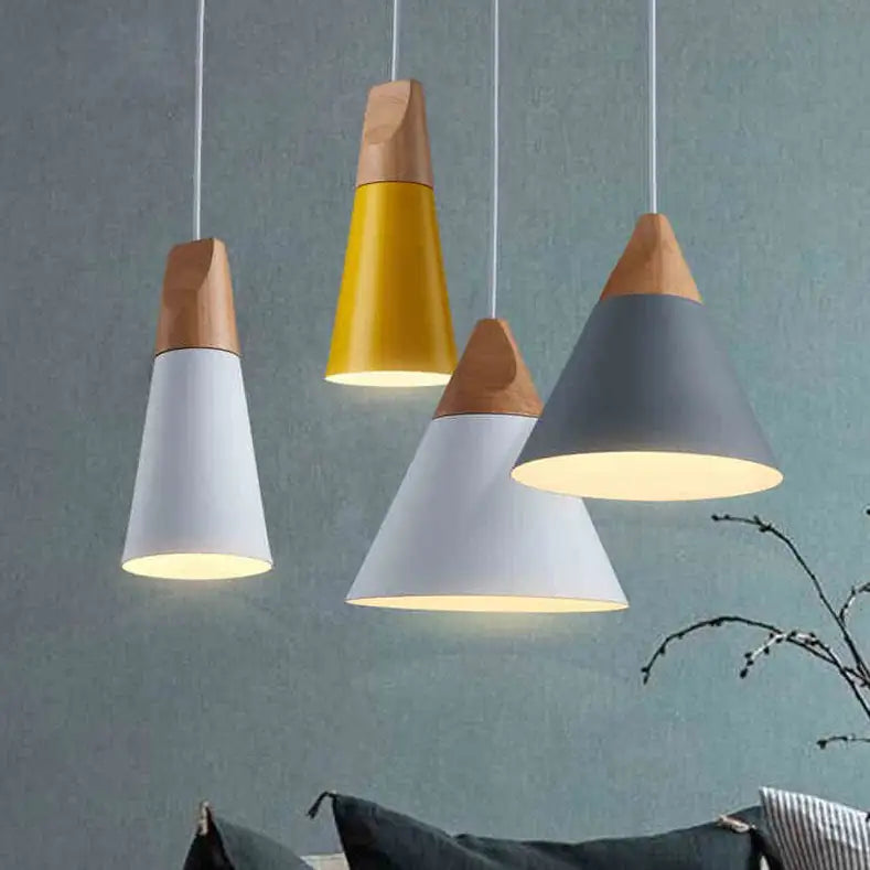 NordicFlow Funnel Pendant Light